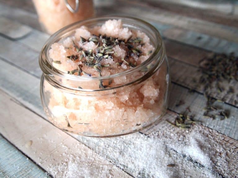The Best Homemade Foot Scrub to Cure Your Dry, Cracked Heels Eco