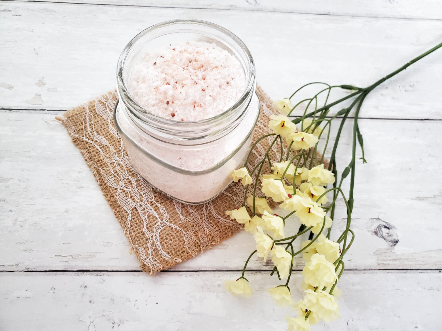 How to Make Fizzy Bath Powder with Himalayan Pink Salt ⁠ Eco Living Mama