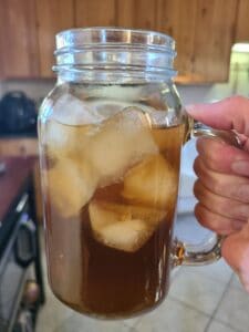 cup of iced peppermint tea